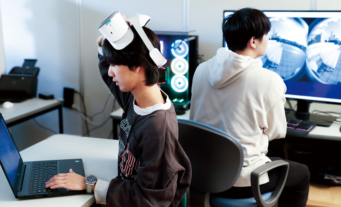 電子情報工学科