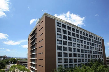 38号館(理工学部・薬学部)