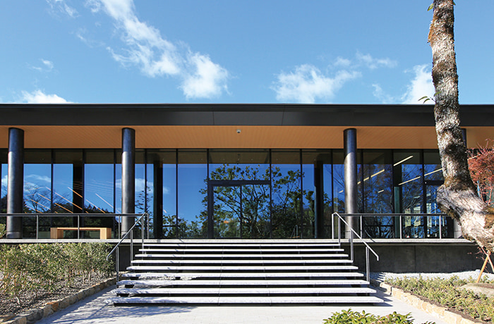 多目的ホールつながる館